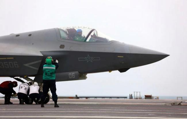 福建舰弹射3机的时间谜团与战略深意 揭秘背后的准备与测试