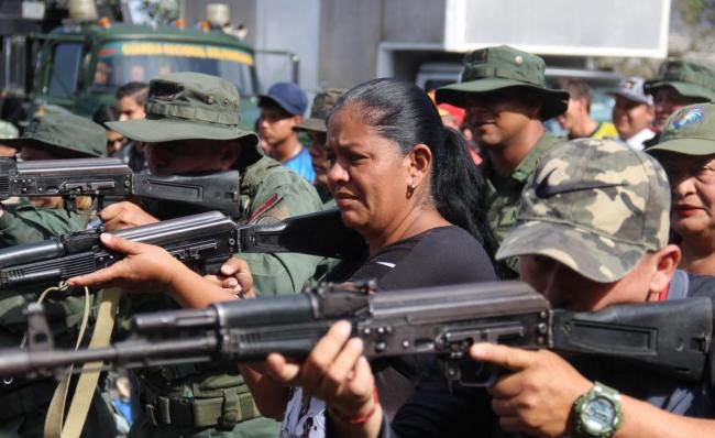 美国与委内瑞拉谁更怕擦枪走火 血腥冲突已开启