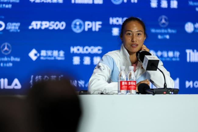 如何看待郑钦文因伤退赛