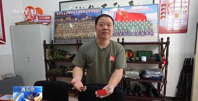 拥抱“最可爱的人” 他与时间赛跑为老兵圆梦
