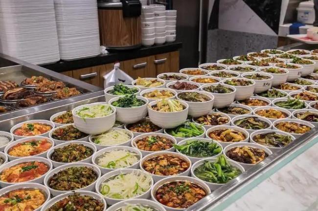 重庆开启宠客模式 洪崖洞封桥又封路