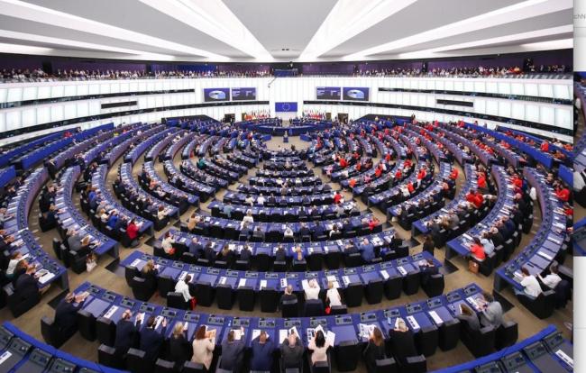 一堵“看不见的墙”为何让欧盟吵成一团？