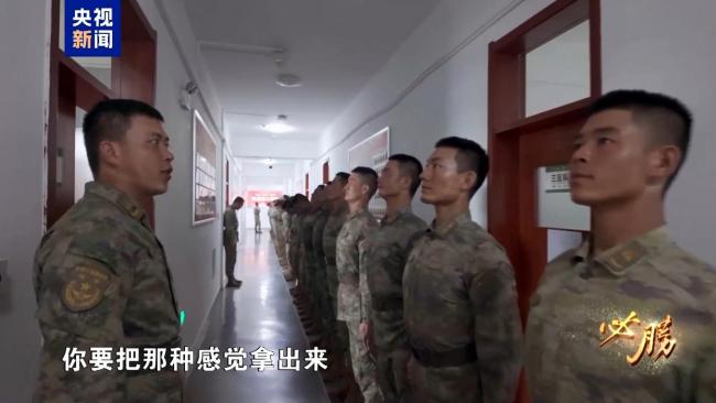 空中梯队如何做到米秒不差 阅兵训练画面首次公开