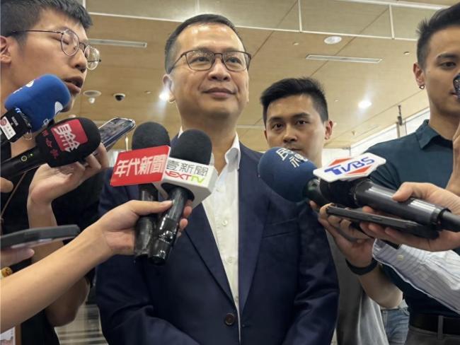 LUO Zhiqiang：如果当选为Kuomintang主席，Hao Longbin将