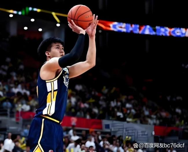 媒体：上海男篮要给新援一些时间