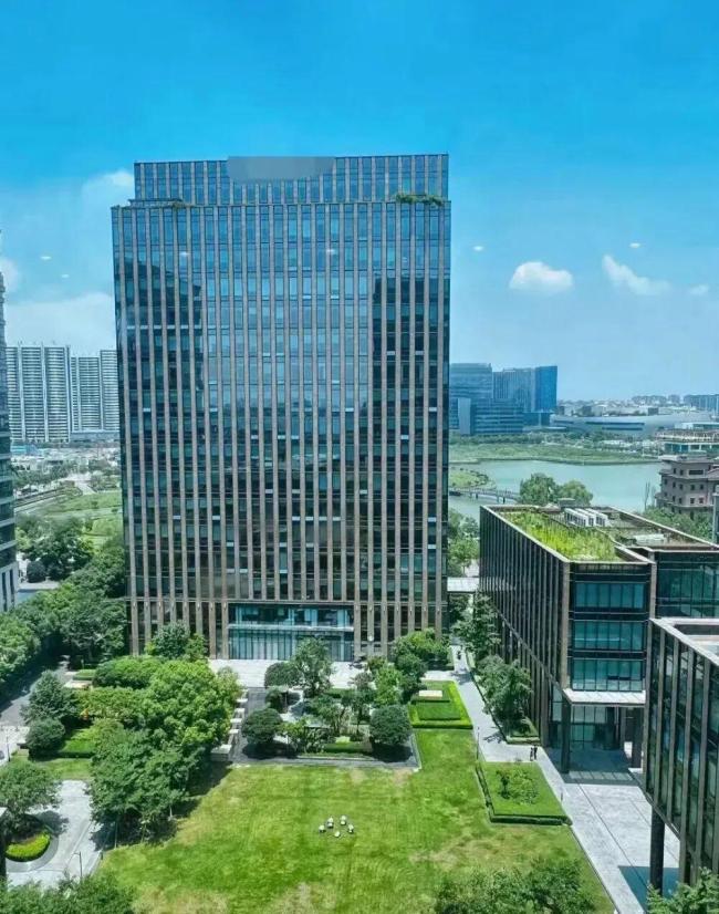 200亿砸向北上广！外资狂买核心区酒店：陆家嘴外滩成香饽饽 外资精准抄底中国地产