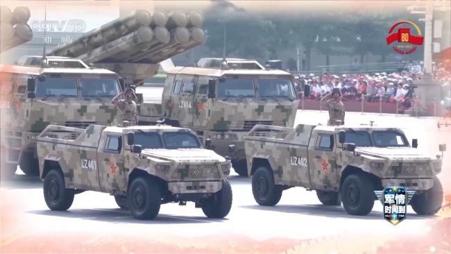 191远程箱式火箭炮 指哪打哪量大管饱 火力打击新利器