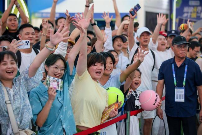 2025武汉体育金秋消费季开幕 五大系列活动点燃全城热情