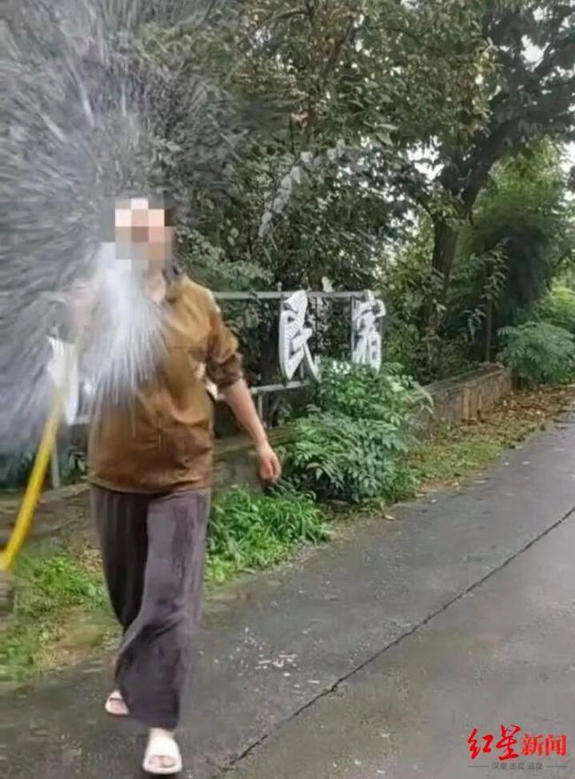 景区称捡板栗壳冲突事件已处理完毕 双方达成和解
