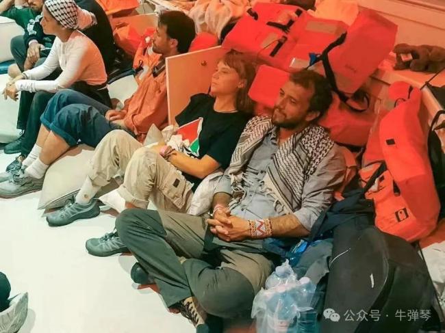牛弹琴：环保少女加沙行让人刮目相看