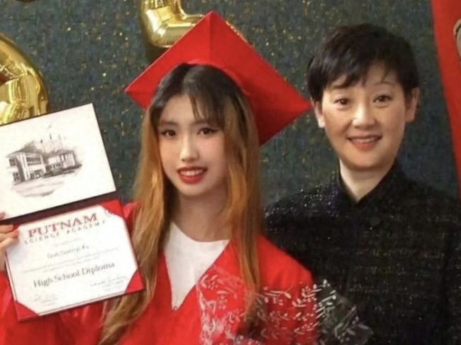 徐帆陪女儿美国过中秋 跨越太平洋的温情团聚