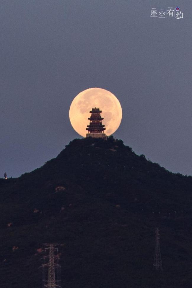 北京超大满月好亮眼 超级月亮引观赏热潮
