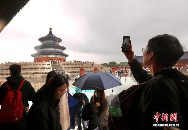 国庆中秋假期北京市属公园共接待游客461.23万人次 游园赏秋热度高