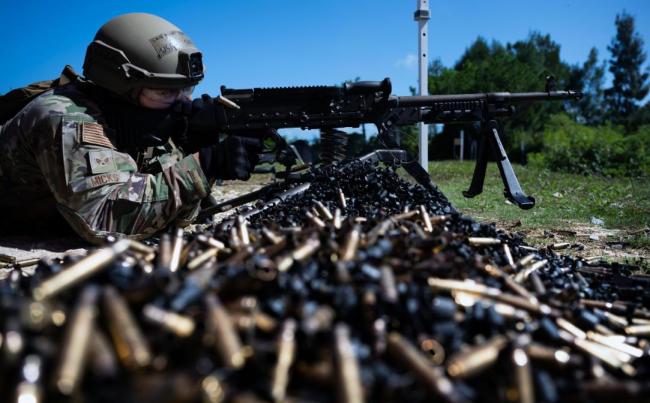 媒体:赖“热脸贴美”反令美胃口大开 美方再提10%军费方案