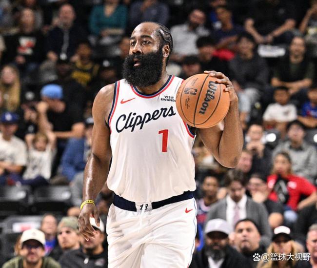 快船单节净胜龙狮34分