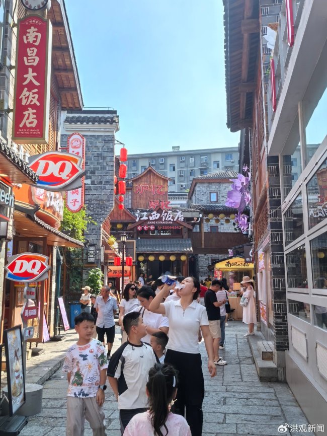 网红打卡过的“炒八掺”生意火爆