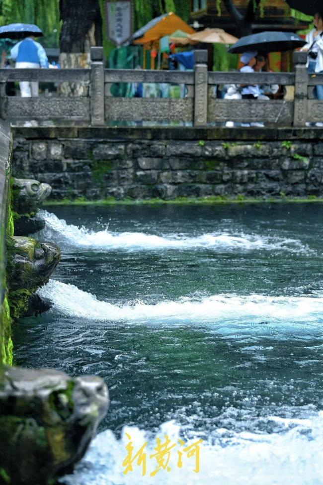 济南趵突泉水位已达30米 创年度新高