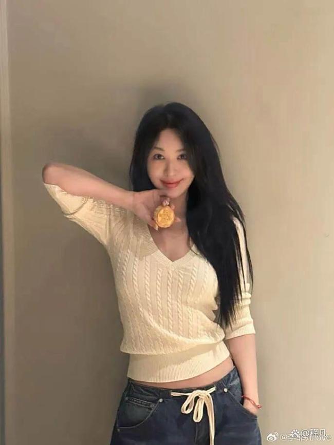 差点没认出来李菲儿 造型大变引发热议