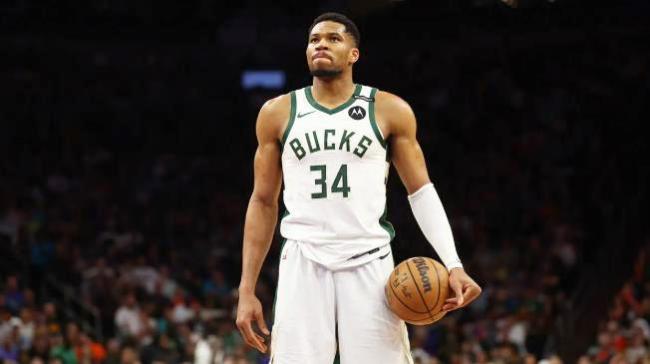 湖人计划落空?曝尼克斯商谈字母哥交易,他成为非卖品并不奇怪