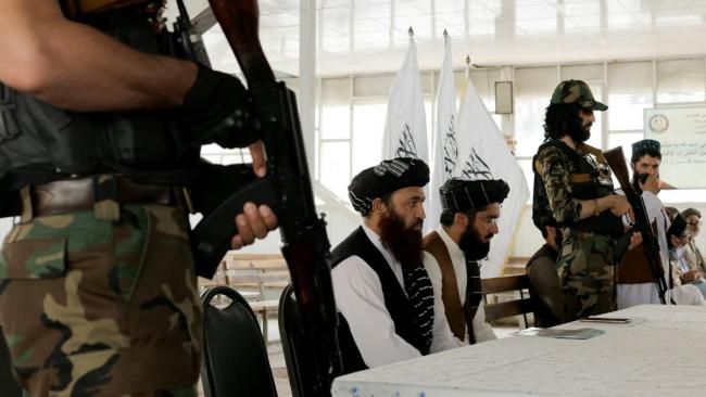 俄乌还未停战，亚洲又发生冲突，枭龙战机跨境夜袭！巴阿边境战火再起，背后隐藏三重大国博弈