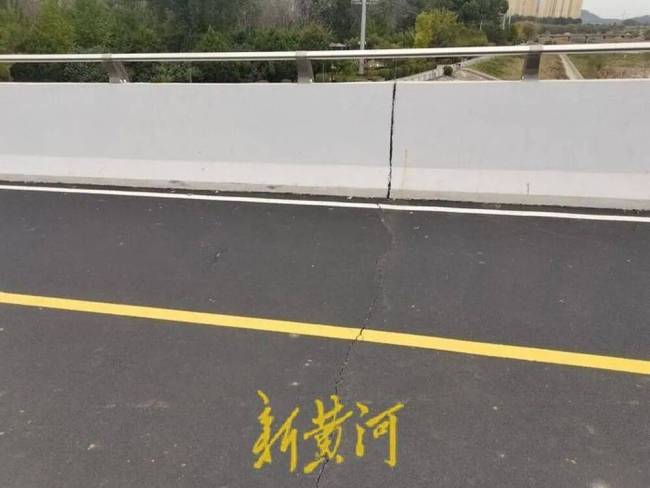 唐山迁西一桥梁疑似移位下沉 安全隐患引关注