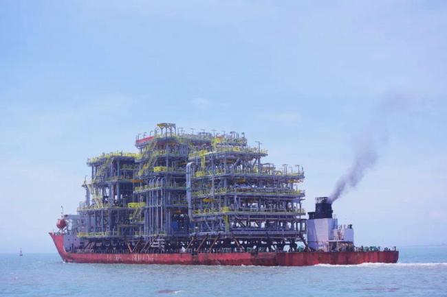 全球尺度最大海上化工厂中国造