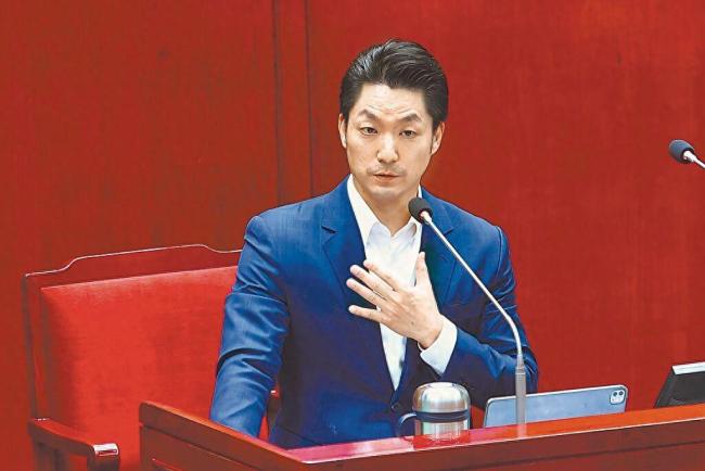 没人选台北?赖清德称“蒋万安没那么强”,绿营内部忧心误判形势