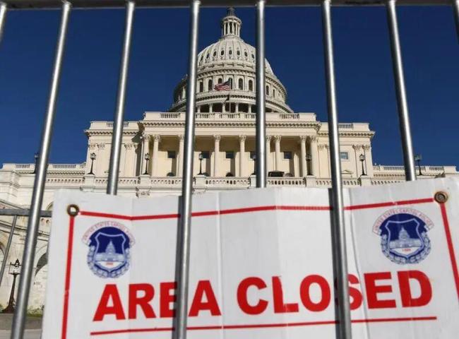 美国政府或将走向史上最长关闭，负面影响令人