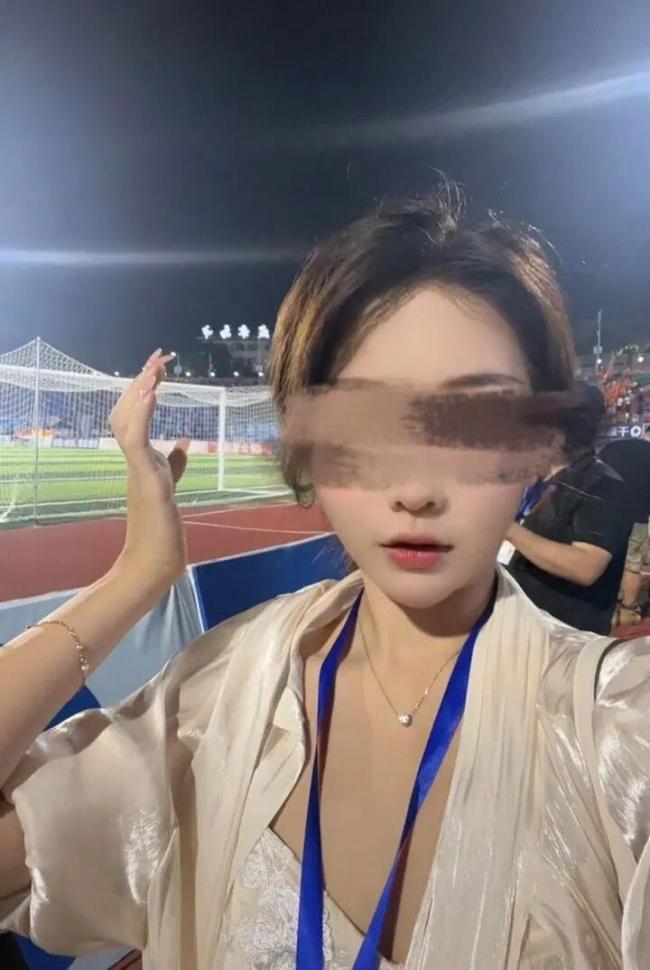湖南一女主播收到炸弹包裹被炸伤 恶意报复事件引发热议