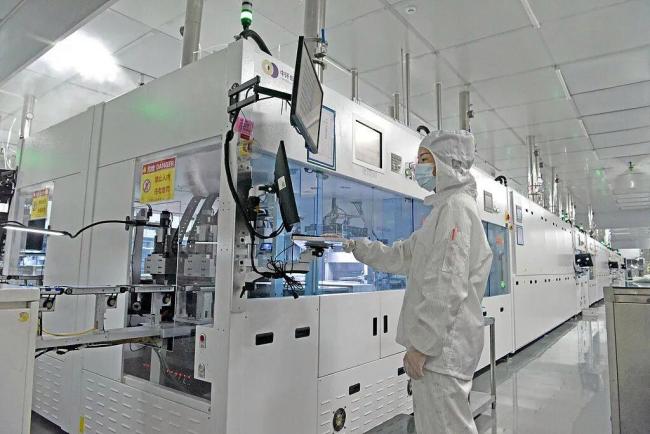 黄金白银涨价 新能源车面临成本压力 金属价格上涨冲击产业