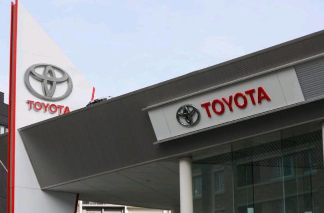 全球销冠丰田如何化解关税危机 转型阵痛与市场应对