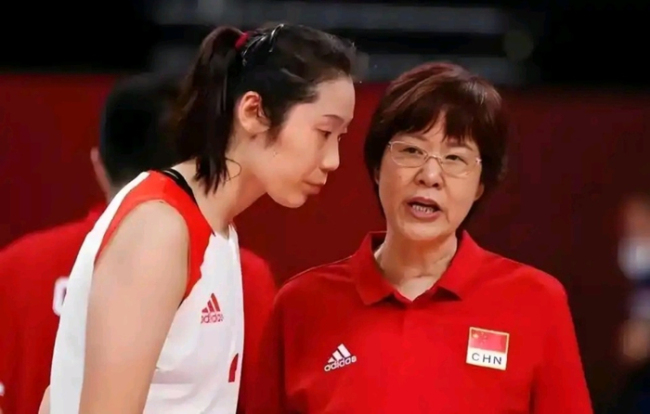 朱婷回应网暴风波：人生至暗时刻，一个月不敢登微信