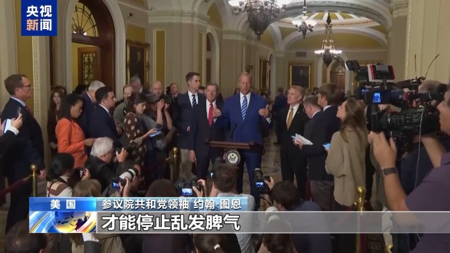 美政府“停摆”已超半月 两党却还斗得火热