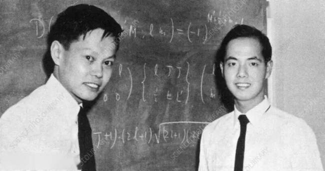 杨振宁：帮中国人克服不如别人的心理 物理学巨擘的传奇一生