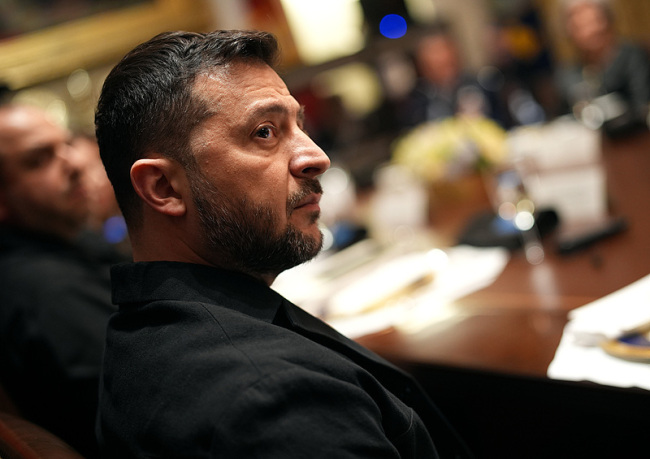 8个月内三访白宫 泽连斯基与特朗普谈了什么？