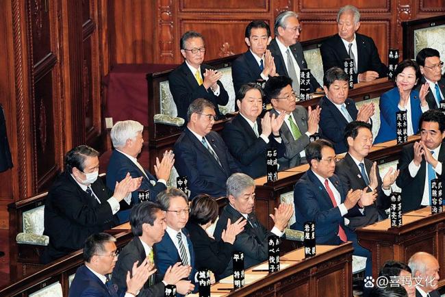 日本首相倒计时4天：自民维新谈判陷僵局，玉木首相梦碎 权力游戏变局