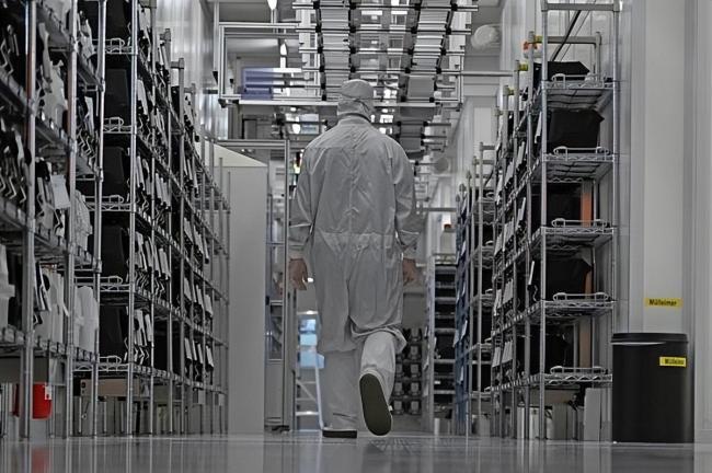 荷兰政府为何突然接管中国芯片资产 背后动机何在