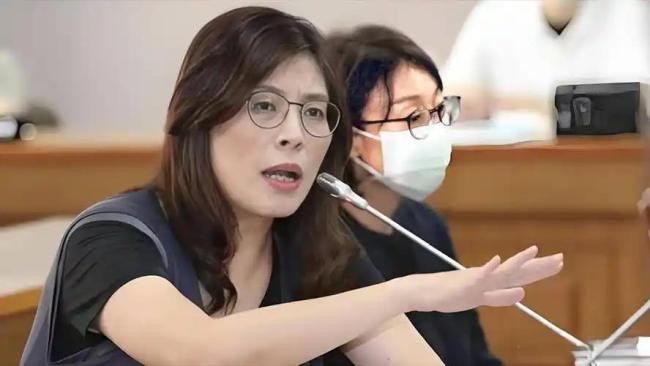 媒体：郑丽文当选凸显岛内民意变化