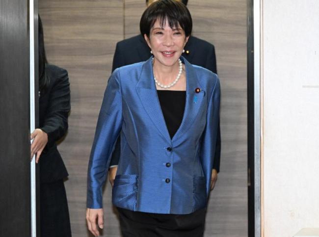 日首位女首相登场 政坛开启权力重组 历史新篇章