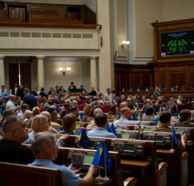 乌克兰再延长战时状态90天有何考量 内外压力下的无奈选择