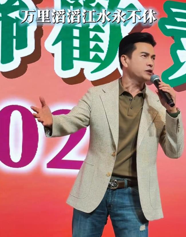 70岁吕良伟看望60岁老人 精神状态极佳引发热议