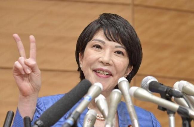 日本首位女首相的政策比男人还男人 右翼路线坚定执行者