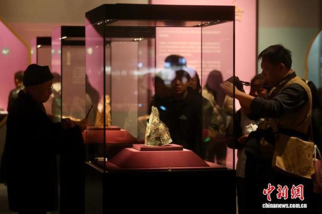 超过170件香港故宫文化博物馆的金器首次展出，