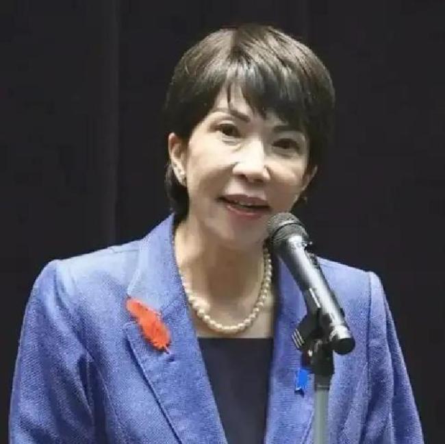 64%支持率,高市早苗“惊人开局”:民意期待之下,开挂还是开崩?