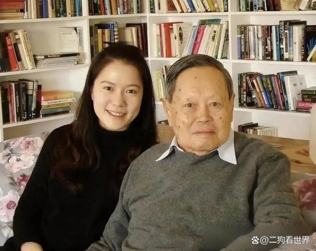 杨振宁先生遗体告别仪式今日举行 缅怀一代科学巨匠