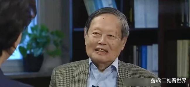 杨振宁先生遗体告别仪式今日举行 缅怀一代科学巨匠