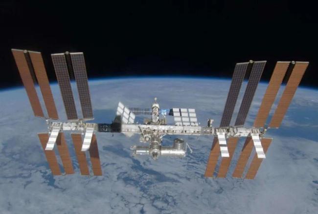 神二十一载人飞船近日择机发射 太空垃圾引关注