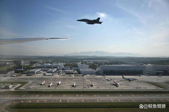 特朗普抵达马来西亚 见证泰柬和平协议签署