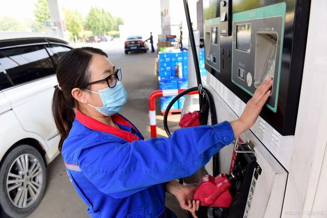 油价要跌！92号汽油或降0.3元