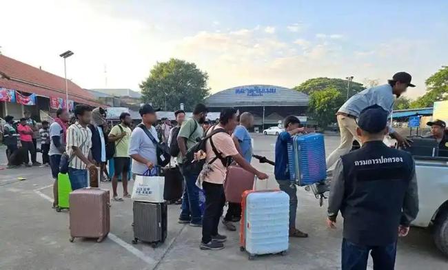 缅方引爆KK园区 上千人跳河出逃 罪恶帝国覆灭